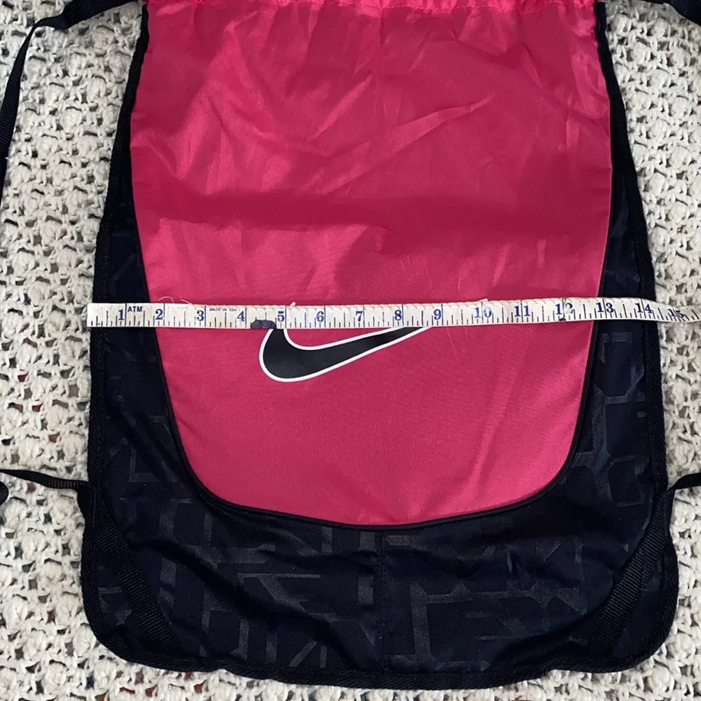 Nike Drawstring backpack. LN condition.